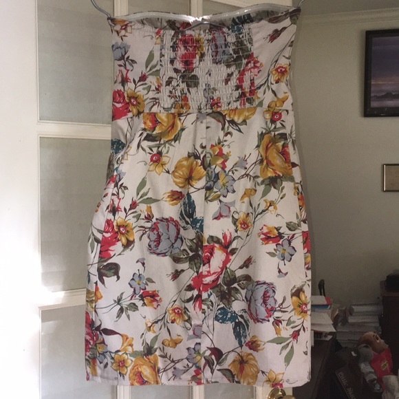 Floral Corset Dress - Picture 3 of 6